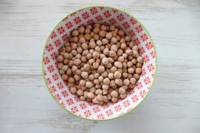 Can Dogs Eat Chickpeas? (Are They Toxic For Dogs?)